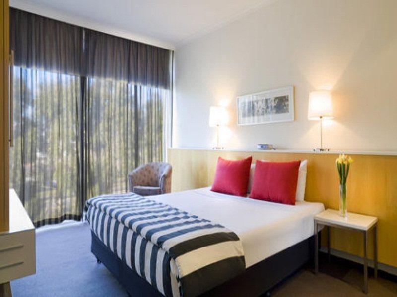 The Parkmore Hotel Melbourne Eksteriør billede